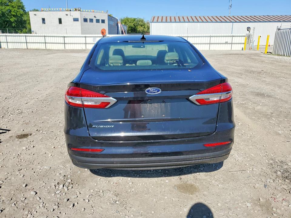 52519486 :رقم المزاد ، 3FA6P0G79LR233796 vin ، 2020 Ford Fusion مزاد بيع
