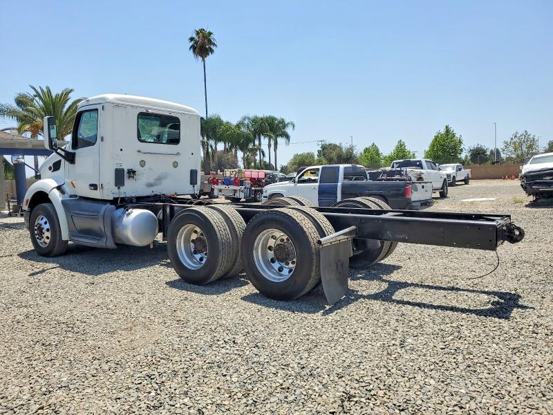 Продаж на аукціоні авто 2018 Peterbilt 579, vin: 1XPBA48X1JD477902, номер лоту: 54816536