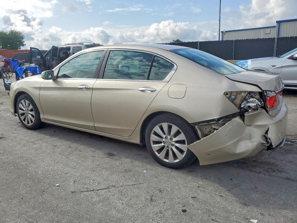2013 Honda Accord მანქანა იყიდება აუქციონზე, vin: 1HGCR2F79DA147020, აუქციონის ნომერი: 53229506