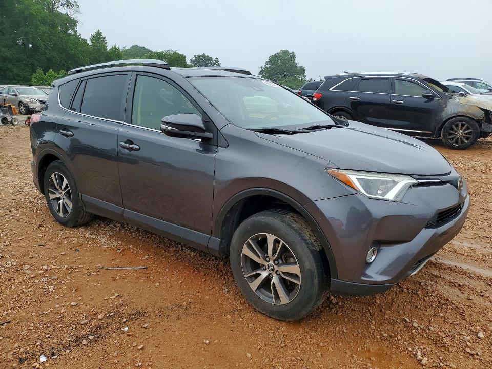 2017 Toyota Rav4 მანქანა იყიდება აუქციონზე, vin: JTMWFREV5HJ101638, აუქციონის ნომერი: 54305876
