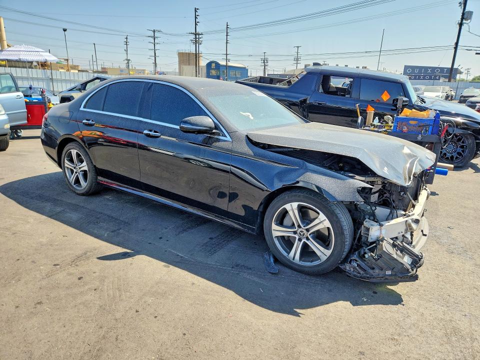 Продажа на аукционе авто 2020 Mercedes-benz E, vin: WDDZF8DB6LA721122, номер лота: 53185236