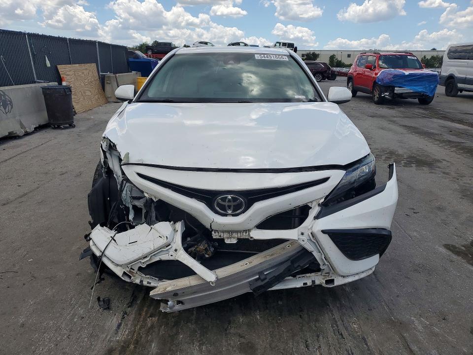 2021 Toyota Camry მანქანა იყიდება აუქციონზე, vin: 4T1G11AK8MU431679, აუქციონის ნომერი: 54491866