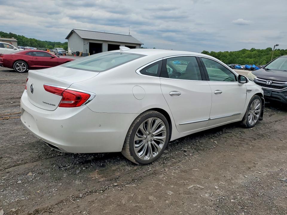 54695326 :رقم المزاد ، 1G4ZR5SS6HU182375 vin ، 2017 Buick Lacrosse مزاد بيع