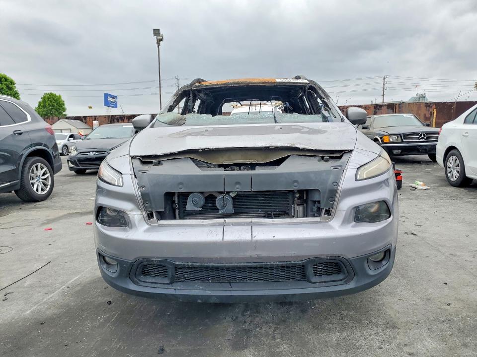 53826816 :رقم المزاد ، 1C4PJLCB5EW158378 vin ، 2014 Jeep Cherokee مزاد بيع