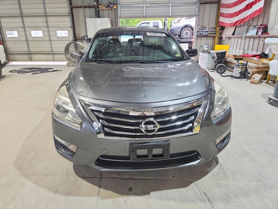 Продажа на аукционе авто 2015 Nissan Altima, vin: 1N4AL3AP0FN912606, номер лота: 52469156