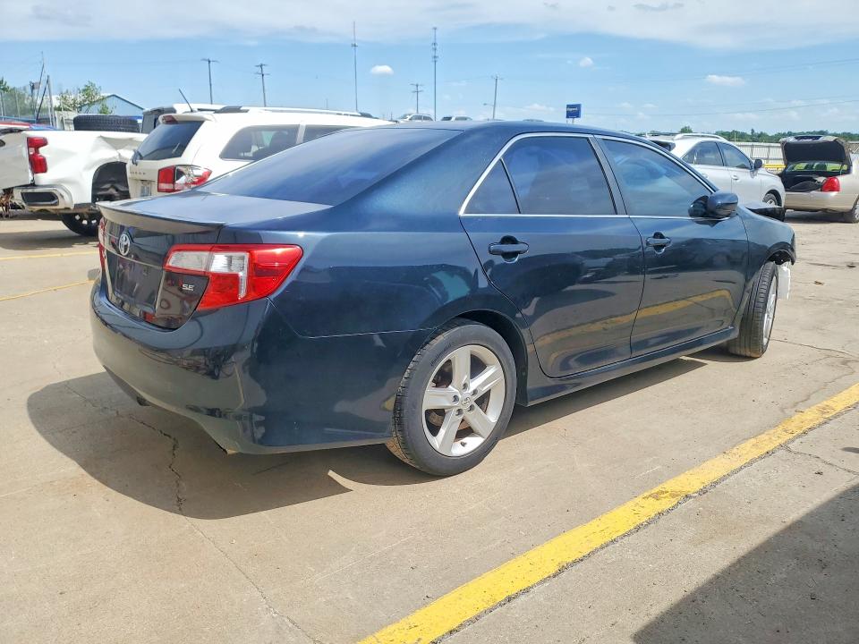 2014 Toyota Camry მანქანა იყიდება აუქციონზე, vin: 4T1BF1FK7EU777664, აუქციონის ნომერი: 53606276