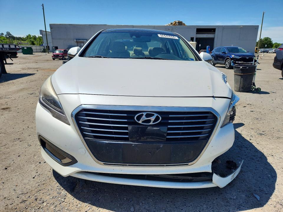 2016 Hyundai Sonata Hybrid მანქანა იყიდება აუქციონზე, vin: KMHE34L15GA015795, აუქციონის ნომერი: 52445556