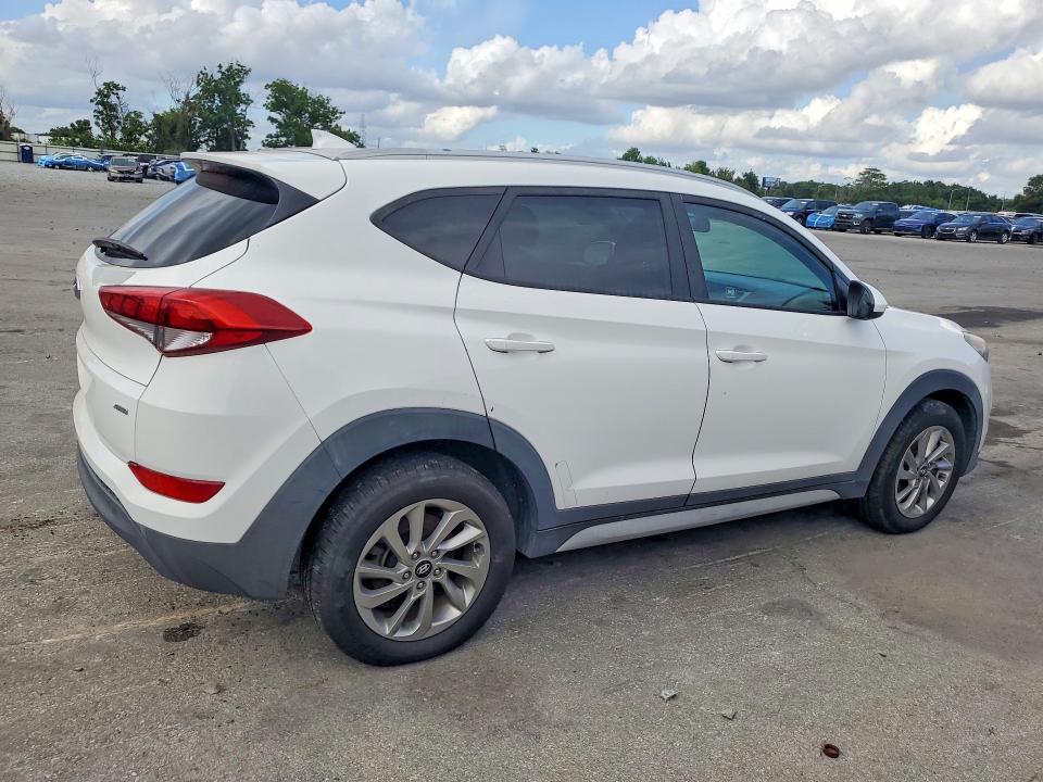 Продаж на аукціоні авто 2018 Hyundai Tucson, vin: KM8J3CA40JU630816, номер лоту: 54269766