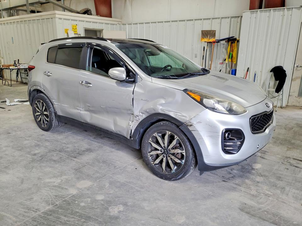 Продаж на аукціоні авто 2018 Kia Sportage, vin: KNDPNCAC6J7422535, номер лоту: 52221896