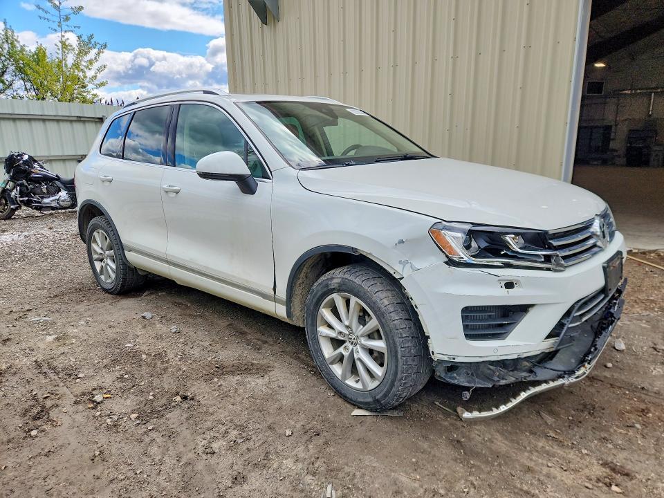 Aukcja sprzedaży 2015 Volkswagen Touareg, vin: WVGEP9BP2FD003219, numer aukcji: 52782346