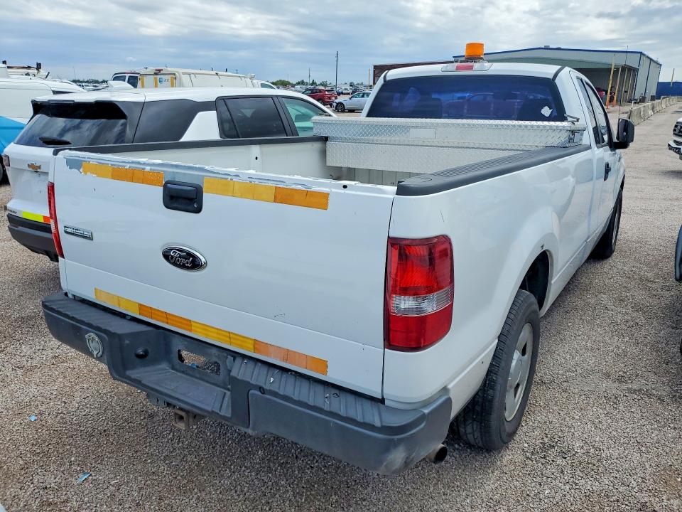 52058326 :رقم المزاد ، 1FTRF12248KC43093 vin ، 2008 Ford F150 مزاد بيع
