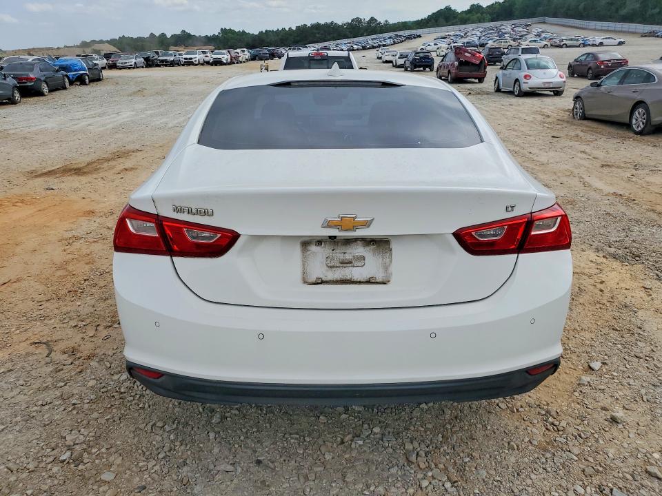 Продаж на аукціоні авто 2018 Chevrolet Malibu, vin: 1G1ZD5ST0JF260423, номер лоту: 52780326
