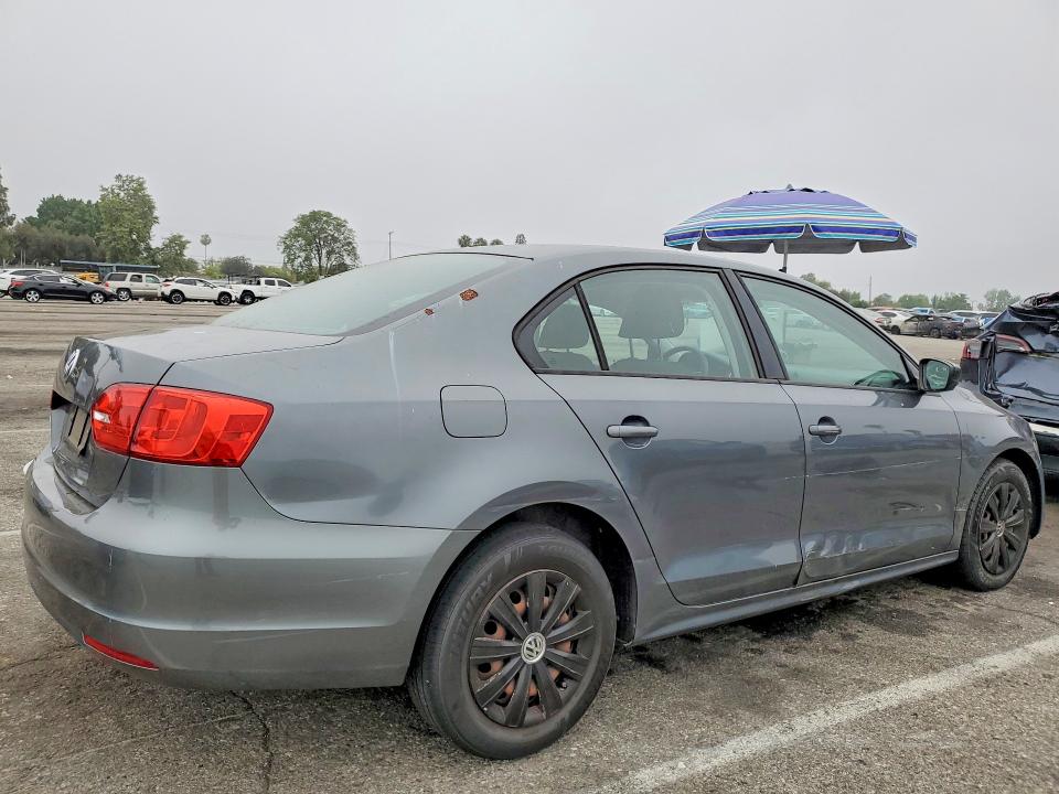 53464466 :رقم المزاد ، 3VW2K7AJ3EM405337 vin ، 2014 Volkswagen Jetta مزاد بيع