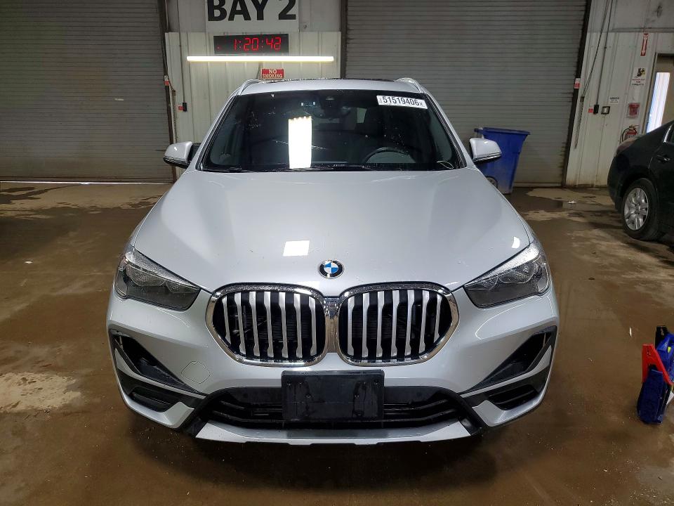 51519406 :رقم المزاد ، WBXJG9C01M5T16311 vin ، 2021 Bmw X1 مزاد بيع
