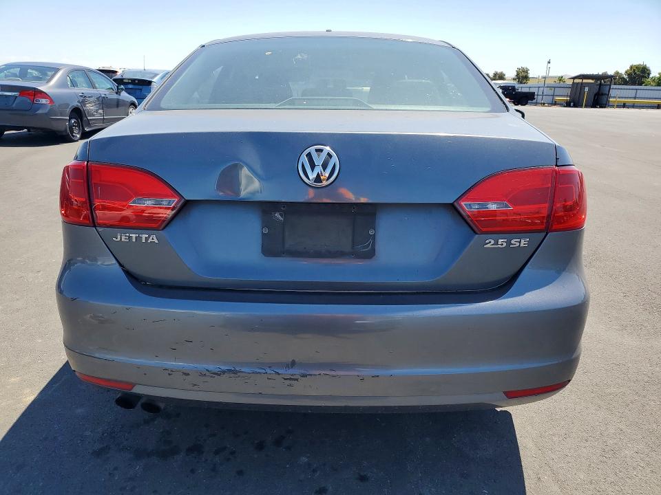 54849276 :رقم المزاد ، 3VWDZ7AJ9BM324844 vin ، 2011 Volkswagen Jetta مزاد بيع