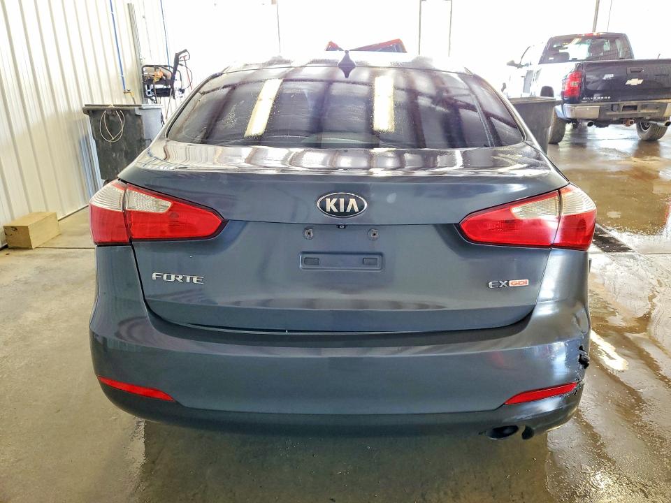 52498336 :رقم المزاد ، KNAFZ4A85F5305658 vin ، 2015 Kia Forte مزاد بيع