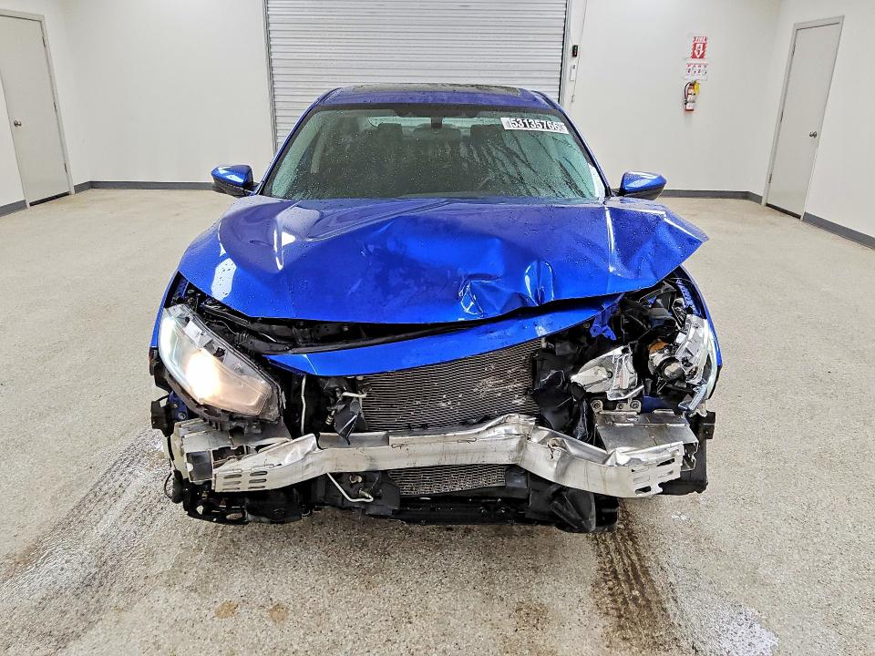 53135766 :رقم المزاد ، 19XFC2F73JE007003 vin ، 2018 Honda Civic مزاد بيع