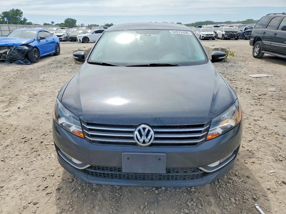 54972456 :رقم المزاد ، 1VWBT7A3XFC034761 vin ، 2015 Volkswagen Passat مزاد بيع