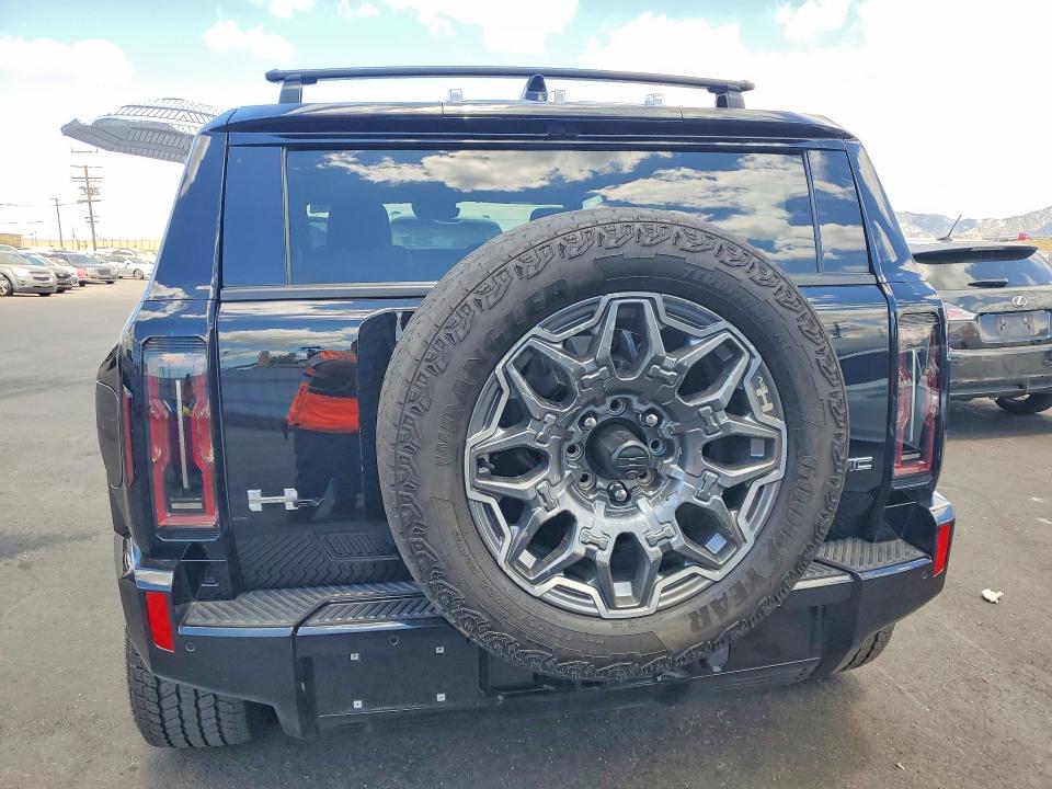 2025 Gmc Hummer Suv მანქანა იყიდება აუქციონზე, vin: 1GKT0RDC9SU114732, აუქციონის ნომერი: 55721656