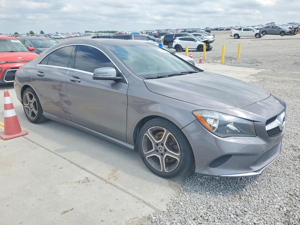 54002756 :رقم المزاد ، WDDSJ4GB8JN524088 vin ، 2018 Mercedes-benz Cla مزاد بيع