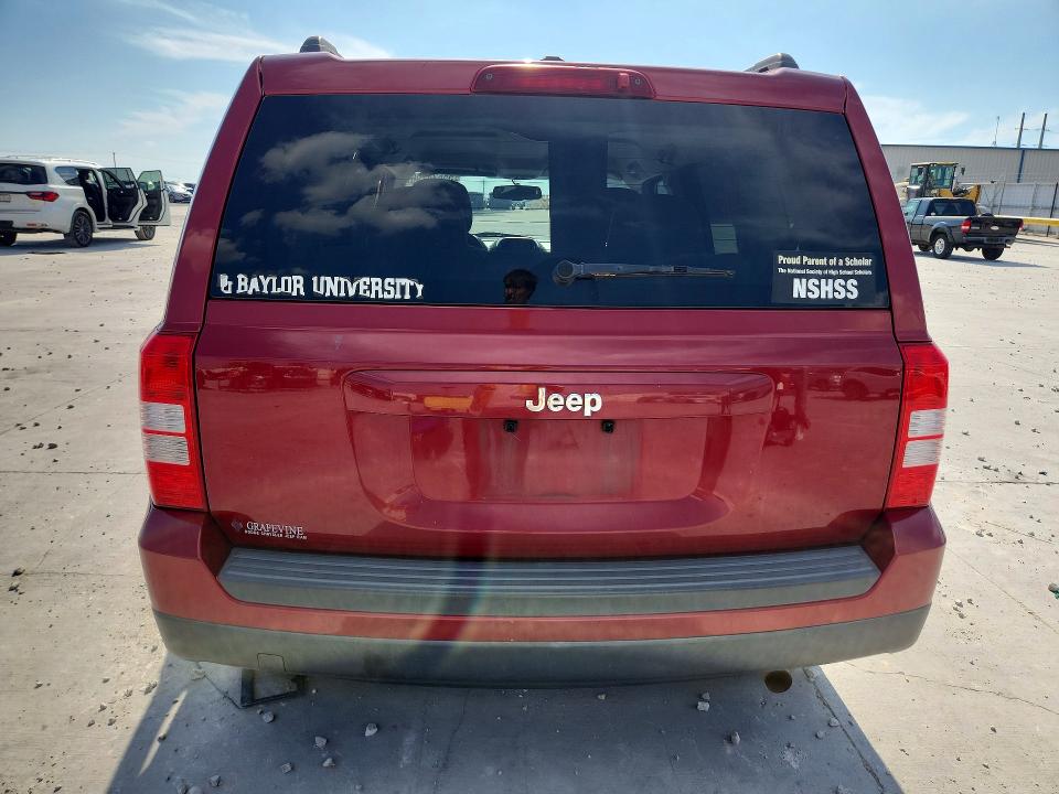55624796 :رقم المزاد ، 1C4NJPBA1GD675232 vin ، 2016 Jeep Patriot مزاد بيع