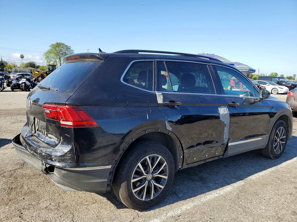 51003876 :رقم المزاد ، 3VV3B7AX3LM098178 vin ، 2020 Volkswagen Tiguan مزاد بيع