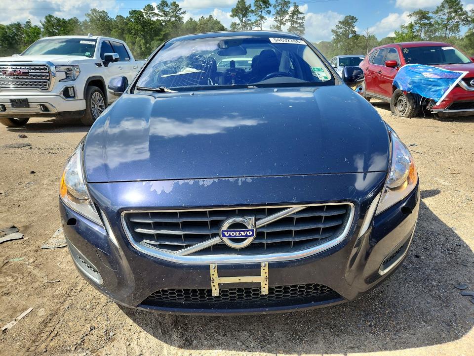 2013 Volvo S60 მანქანა იყიდება აუქციონზე, vin: YV1612FS8D2230840, აუქციონის ნომერი: 54632306
