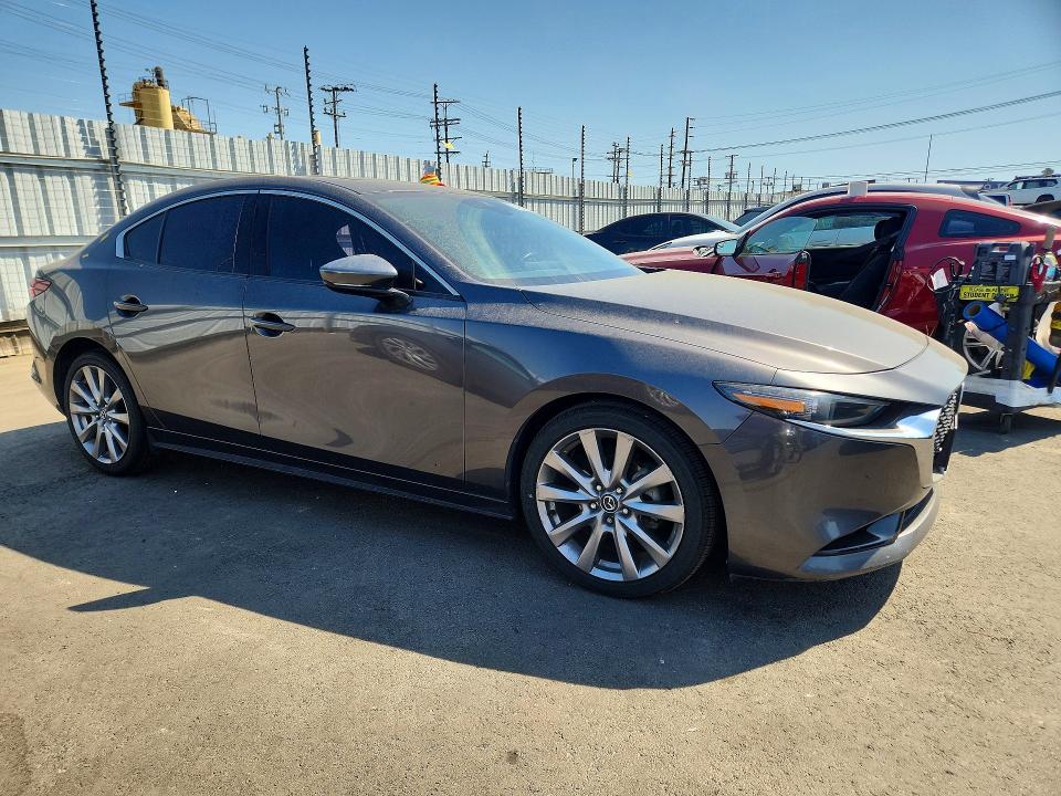 Продаж на аукціоні авто 2019 Mazda 3, vin: 3MZBPAEM3KM104632, номер лоту: 54638046
