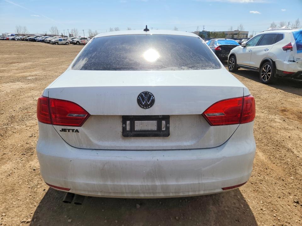 52166096 :رقم المزاد ، 3VWDK7AJ9EM334606 vin ، 2014 Volkswagen Jetta مزاد بيع