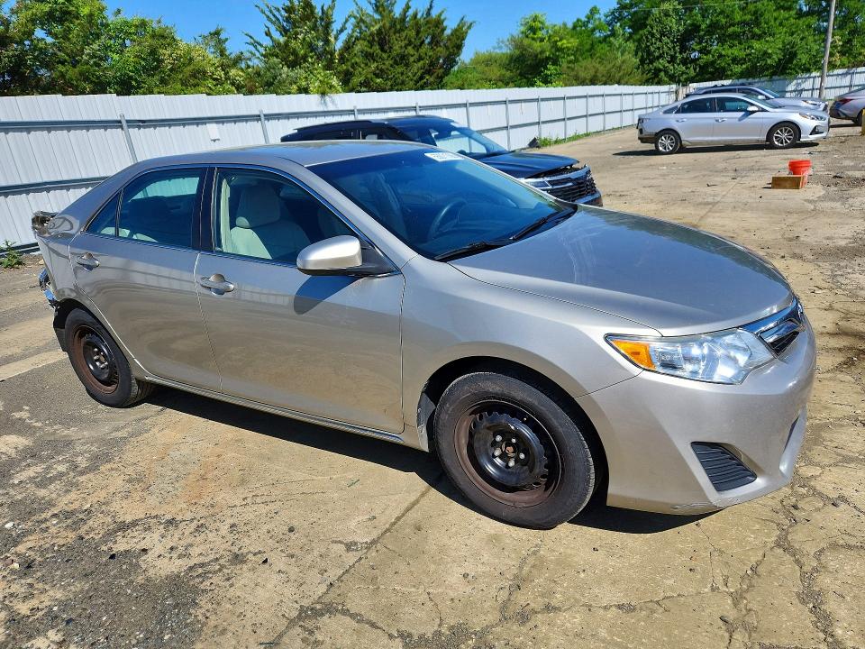 2014 Toyota Camry მანქანა იყიდება აუქციონზე, vin: 4T1BF1FK8EU346556, აუქციონის ნომერი: 55071706