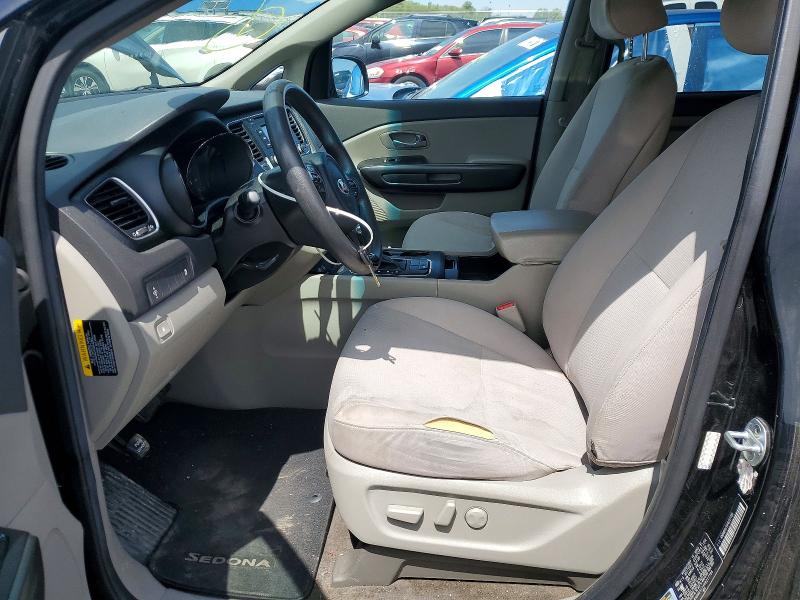 50571156 :رقم المزاد ، KNDMB5C1XH6217786 vin ، 2017 Kia Sedona مزاد بيع