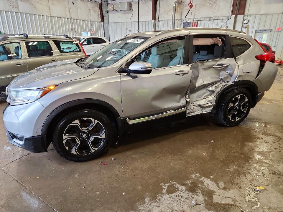 Продажа на аукционе авто 2018 Honda Cr-v, vin: 7FARW2H90JE005887, номер лота: 53521836
