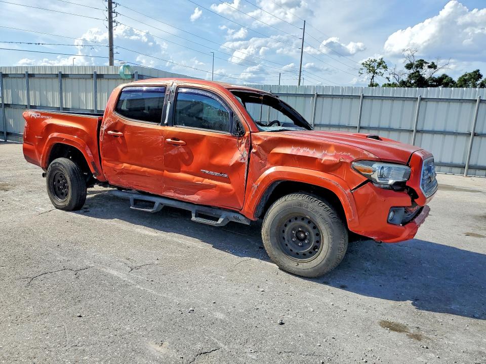 51340816 :رقم المزاد ، 3TMAZ5CN9HM047941 vin ، 2017 Toyota Tacoma مزاد بيع