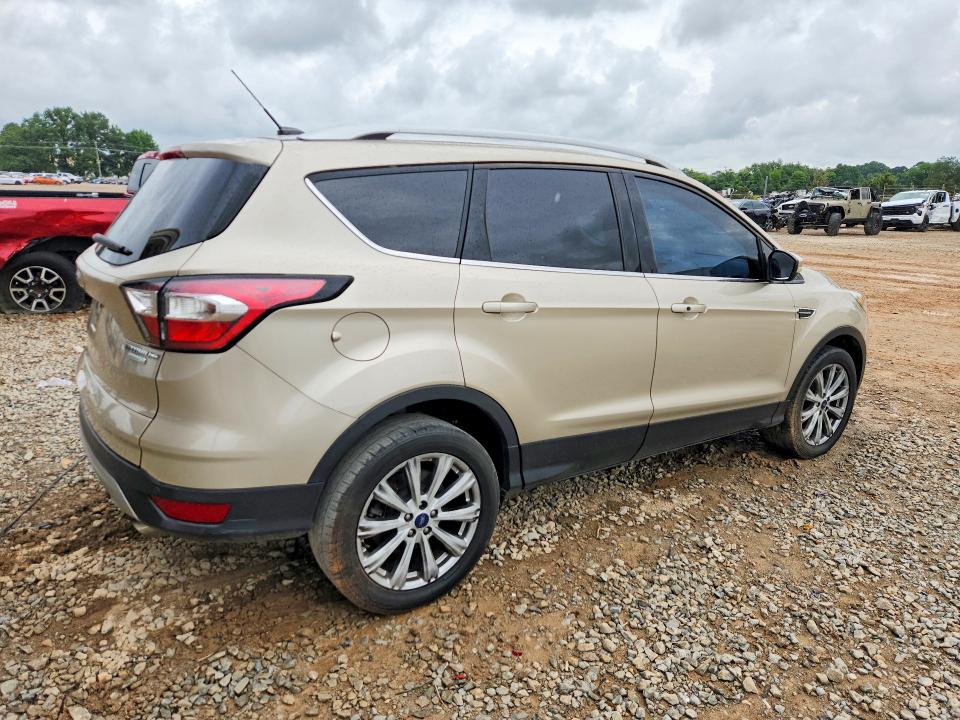 2017 Ford Escape მანქანა იყიდება აუქციონზე, vin: 1FMCU0J91HUF01932, აუქციონის ნომერი: 54653116