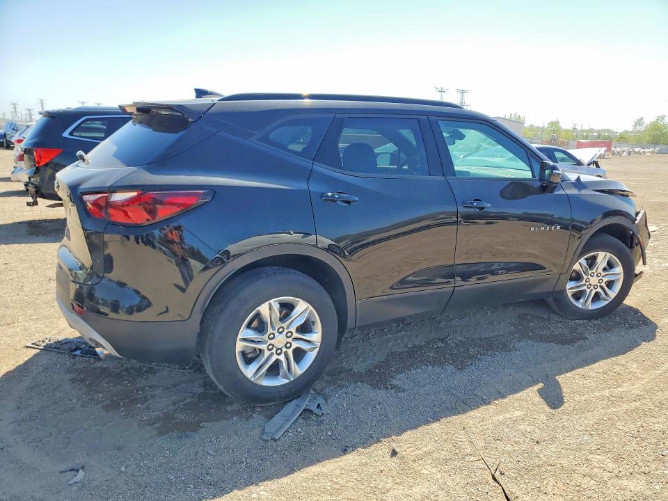48161266 :رقم المزاد ، 3GNKBHRS5MS545865 vin ، 2021 Chevrolet Blazer مزاد بيع