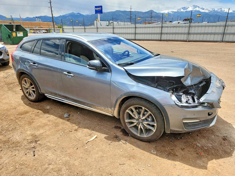 Aukcja sprzedaży 2017 Volvo V60 Cross Country, vin: YV440MWKXH1025766, numer aukcji: 52368926