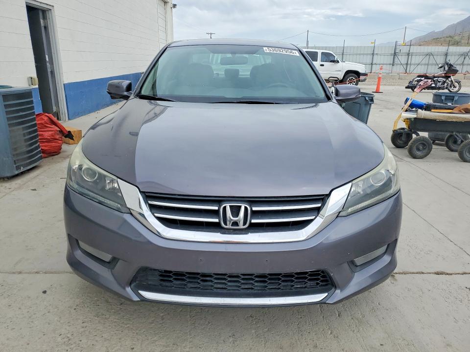 53692956 :رقم المزاد ، 1HGCR2F78FA113928 vin ، 2015 Honda Accord مزاد بيع