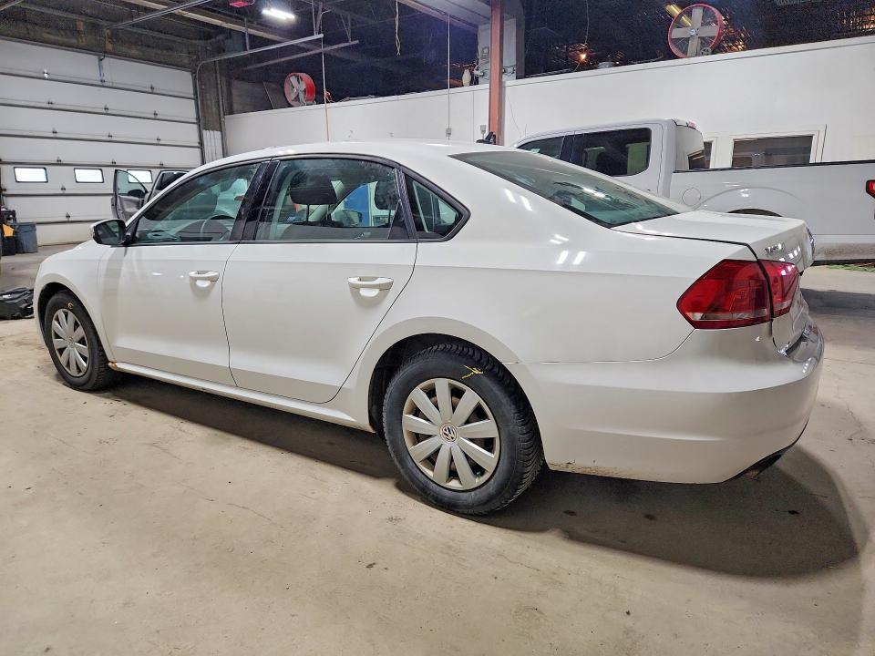 52543696 :رقم المزاد ، 1VWAP7A35DC007867 vin ، 2013 Volkswagen Passat مزاد بيع