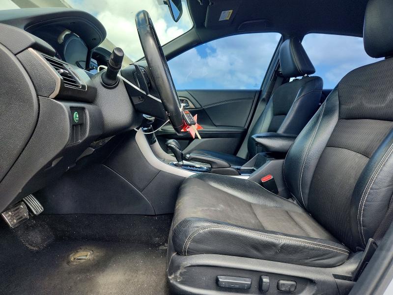 53793766 :رقم المزاد ، 1HGCR2F52HA108449 vin ، 2017 Honda Accord مزاد بيع