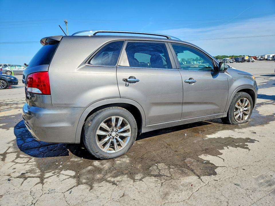Auction sale of the 2013 Kia Sorento, vin: 5XYKW4A21DG397524, lot number: 48243696