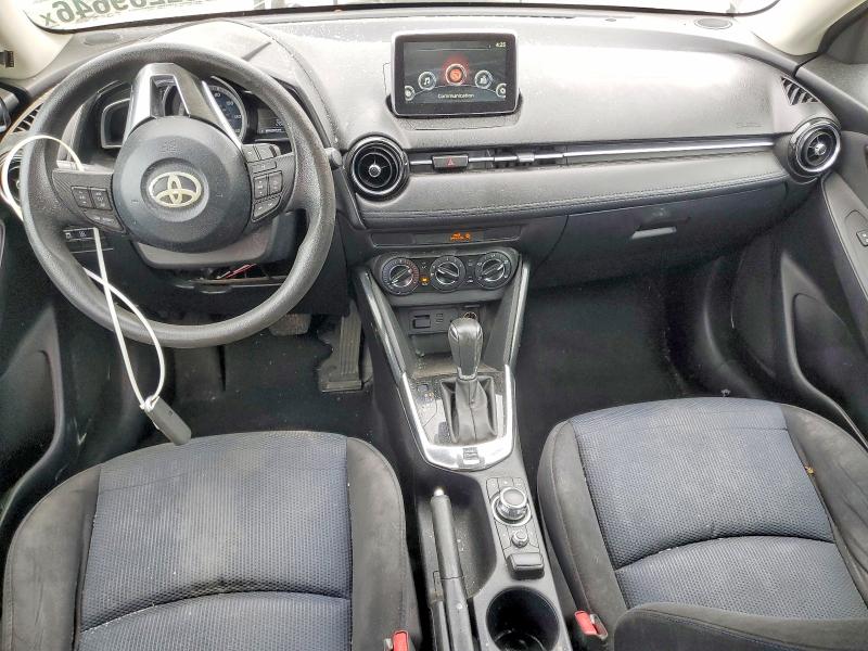 52289646 :رقم المزاد ، 3MYDLBYV3HY182980 vin ، 2017 Toyota Yaris Ia مزاد بيع