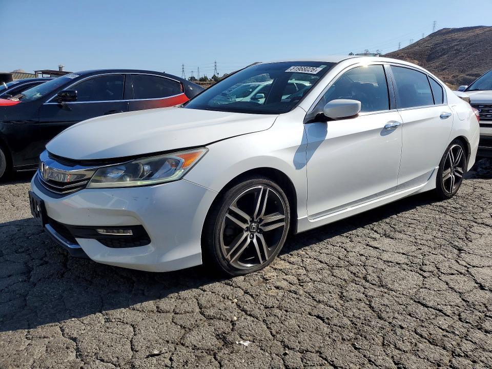 Auction sale of the 2017 Honda Accord, vin: 1HGCR2F53HA023135, lot number: 51968026