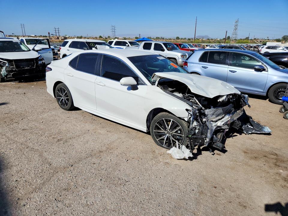 Продажа на аукционе авто 2022 Toyota Camry, vin: 4T1G11AK4NU647577, номер лота: 54282316