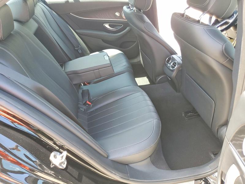 53687846 :رقم المزاد ، W1KZF8DB6NB038995 vin ، 2022 Mercedes-benz E مزاد بيع