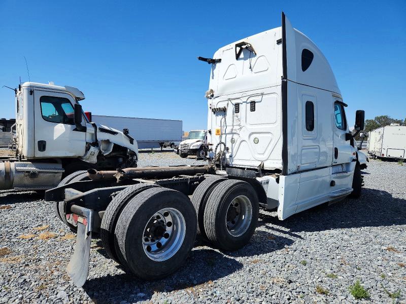 2016 Freightliner Cascadia 125 მანქანა იყიდება აუქციონზე, vin: 3AKGGLD56GSGE4608, აუქციონის ნომერი: 52910346