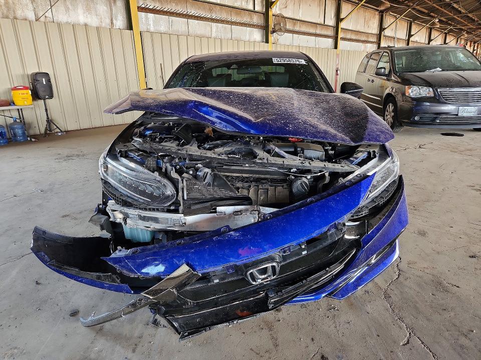 Продажа на аукционе авто 2022 Honda Accord, vin: 1HGCV1F32NA110573, номер лота: 52958576