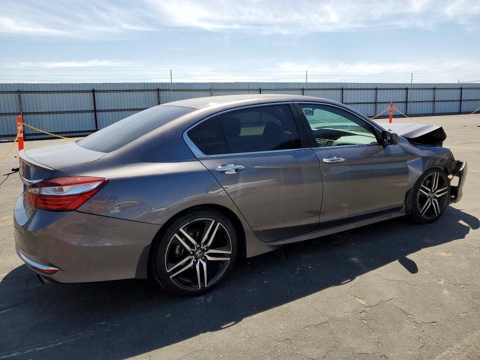 53229646 :رقم المزاد ، 1HGCR2F50HA143426 vin ، 2017 Honda Accord مزاد بيع