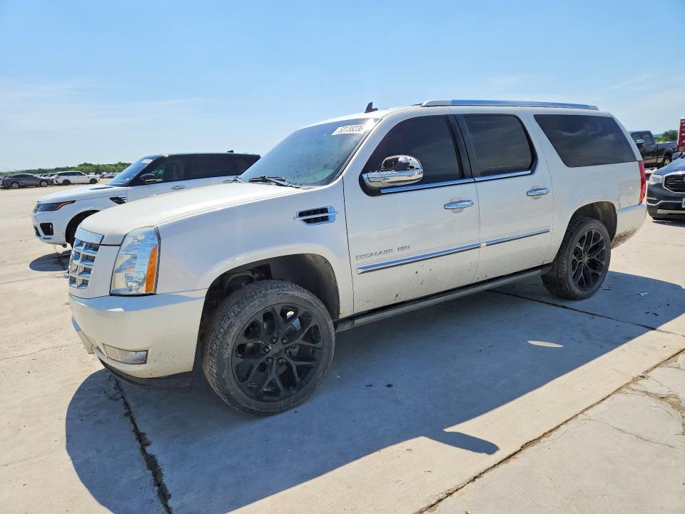 2010 Cadillac Escalade მანქანა იყიდება აუქციონზე, vin: 1GYUKJEF2AR173461, აუქციონის ნომერი: 53138236
