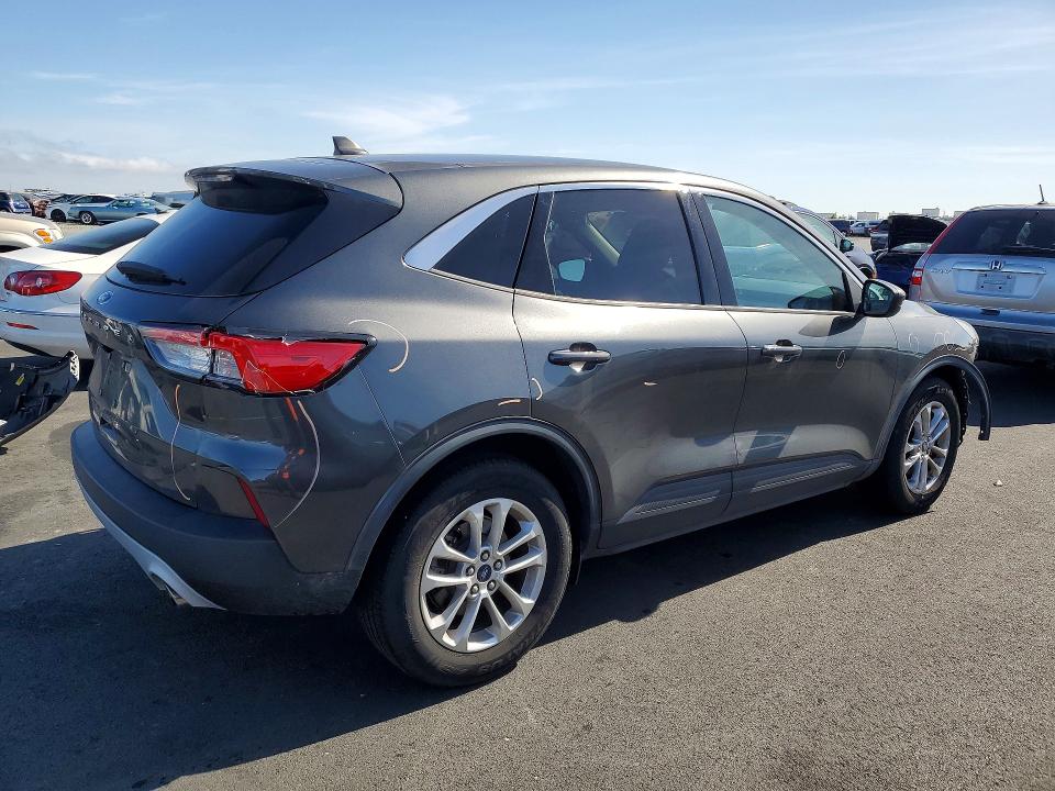 2020 Ford Escape მანქანა იყიდება აუქციონზე, vin: 1FMCU0G60LUC63612, აუქციონის ნომერი: 53290026