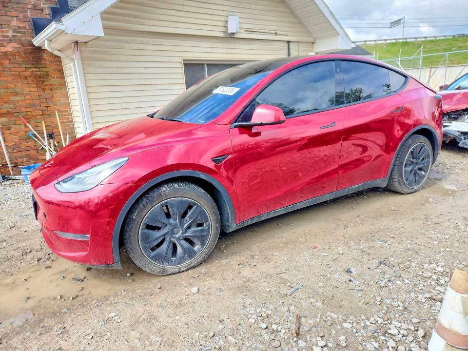 Auction sale of the 2021 Tesla Model Y, vin: 5YJYGDEE0MF072138, lot number: 50622236